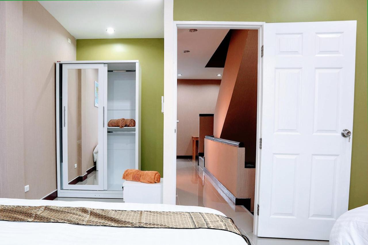 Modern Townhome At The Old City チエンマイ エクステリア 写真